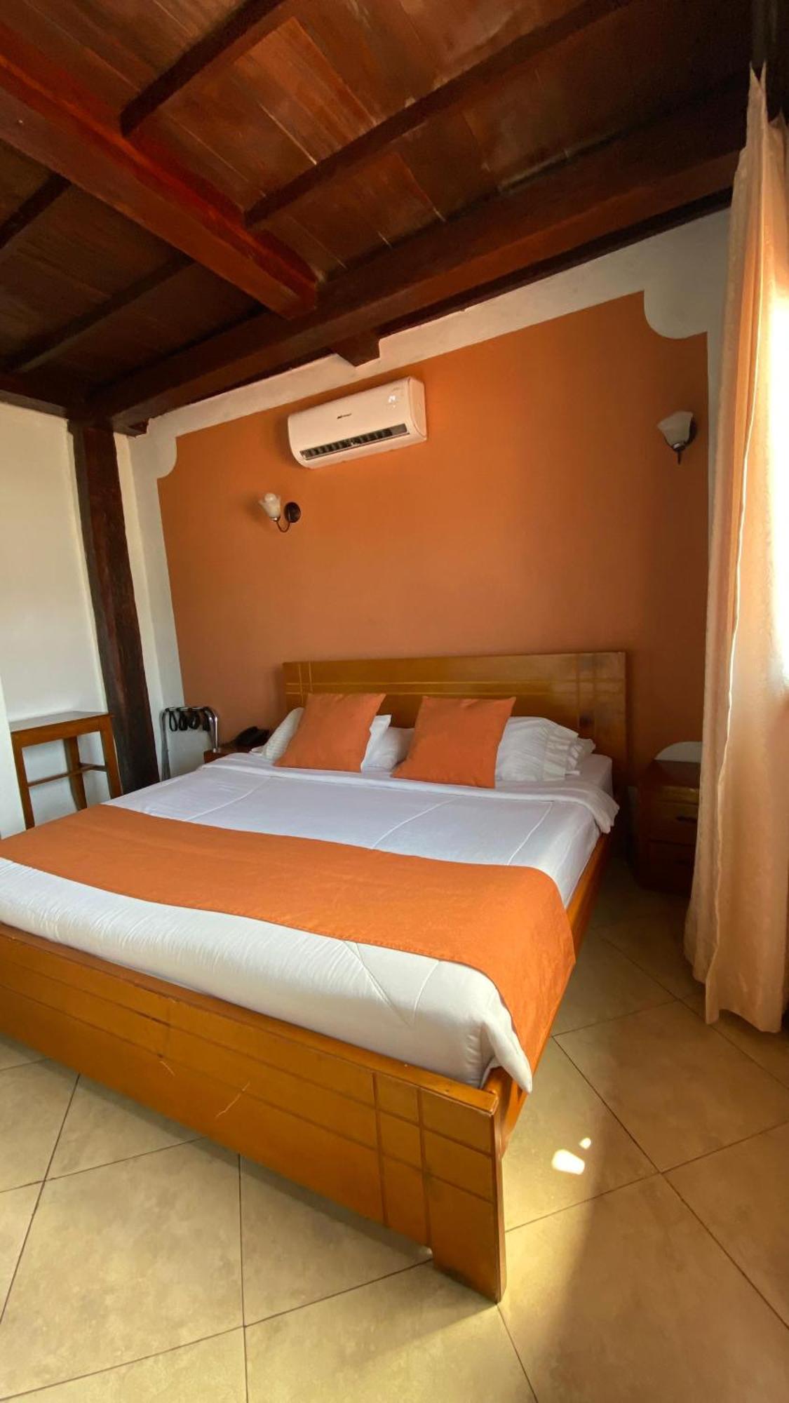 Hotel Don Pedro De Heredia Картахена Экстерьер фото